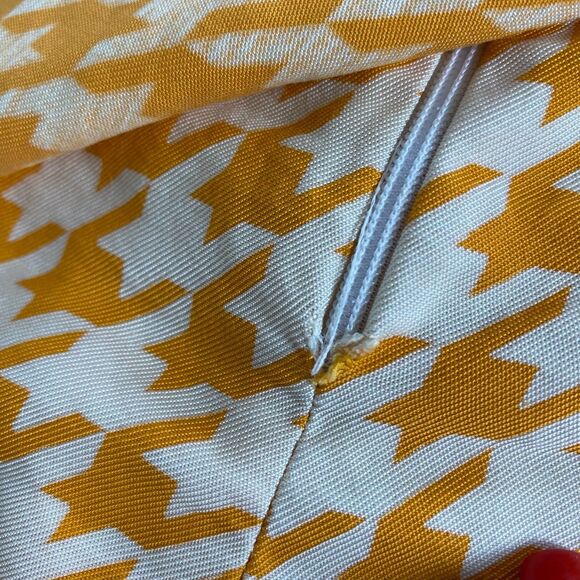 ALLMA  Women's Skort Houndstooth Gold Buttons Front Spring Summer Size S/M - Picture 6 of 10